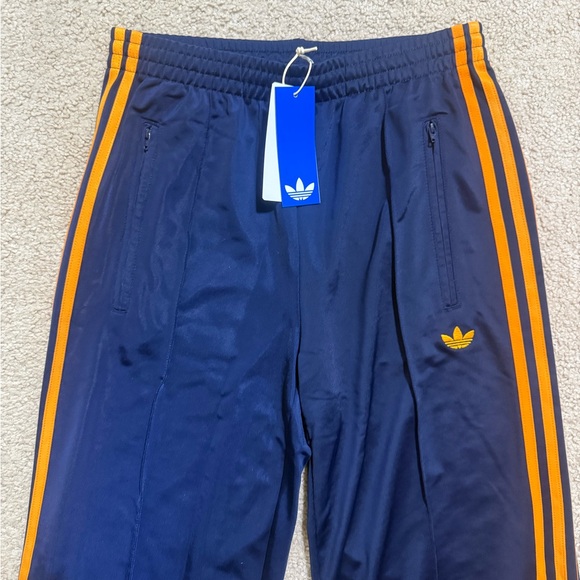 Adidas Firebird NWT size M - Picture 11 of 12